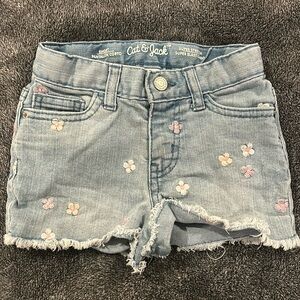 Cat & Jack. Jean shorts. 3T